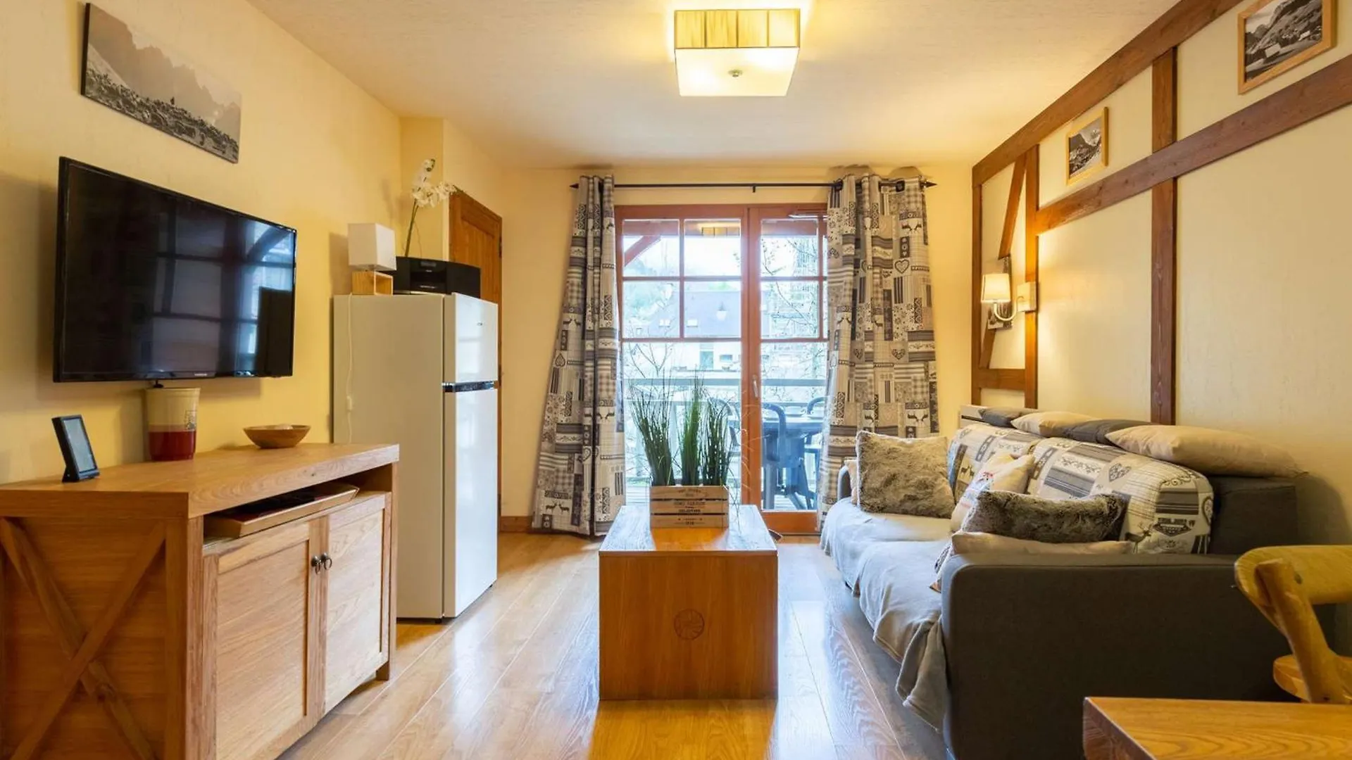 Appartement 6 Pers Avec Piscine, Sauna Et Terrasse - Saint-Lary-Soulan Centre - Fr-1-296-498 Apartment